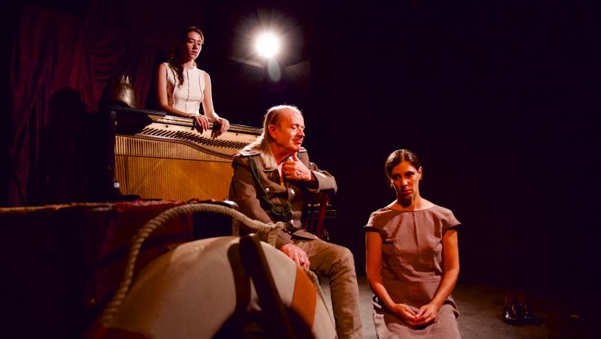 Actors performing at the Àtrium Hall in Viladecans